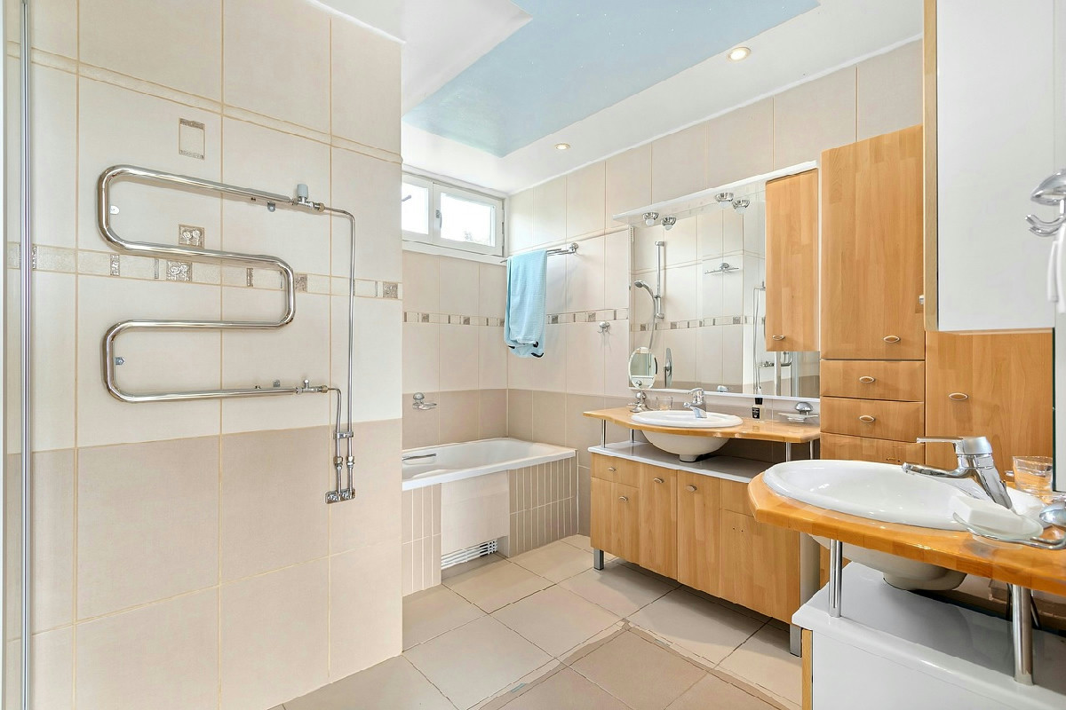 Gli errori che compromettono il comfort nel cambio vasca-doccia del bagno moderno