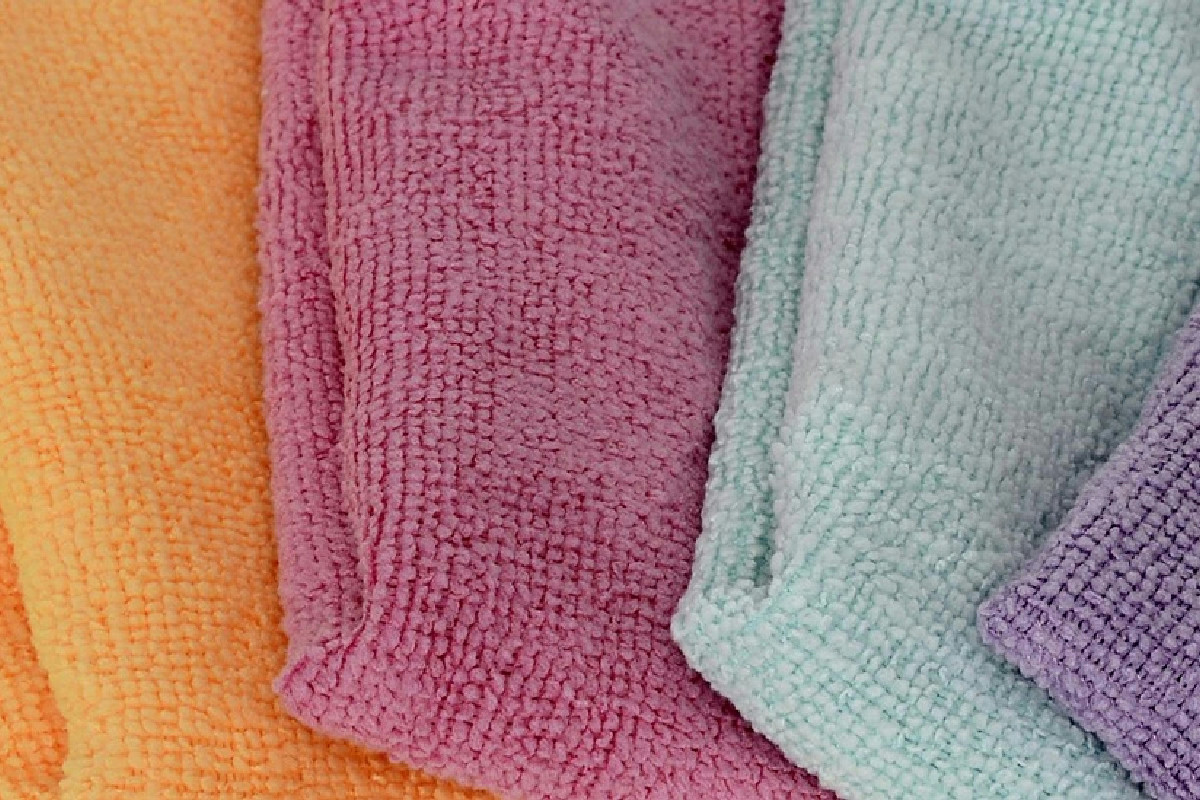 L’uso quotidiano dei panni in microfibra crea potenziali rischi per la salute intima