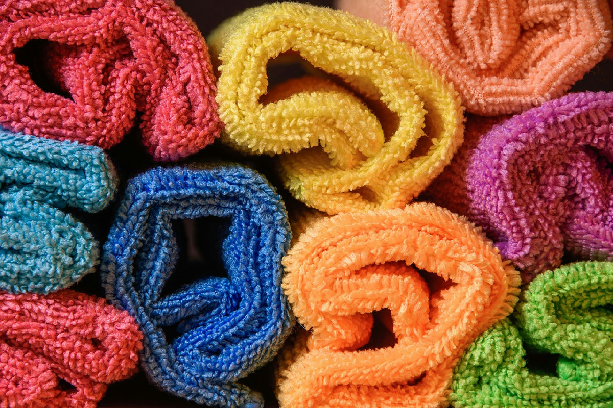 L’uso quotidiano dei panni in microfibra crea potenziali rischi per la salute intima