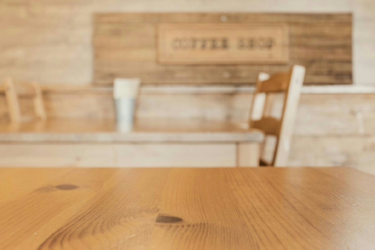 Qual è il tavolo ideale per cucina e soggiorno: guida alle dimensioni perfette per ogni spazio