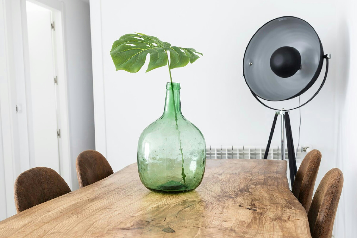 Qual è il tavolo ideale per cucina e soggiorno: guida alle dimensioni perfette per ogni spazio